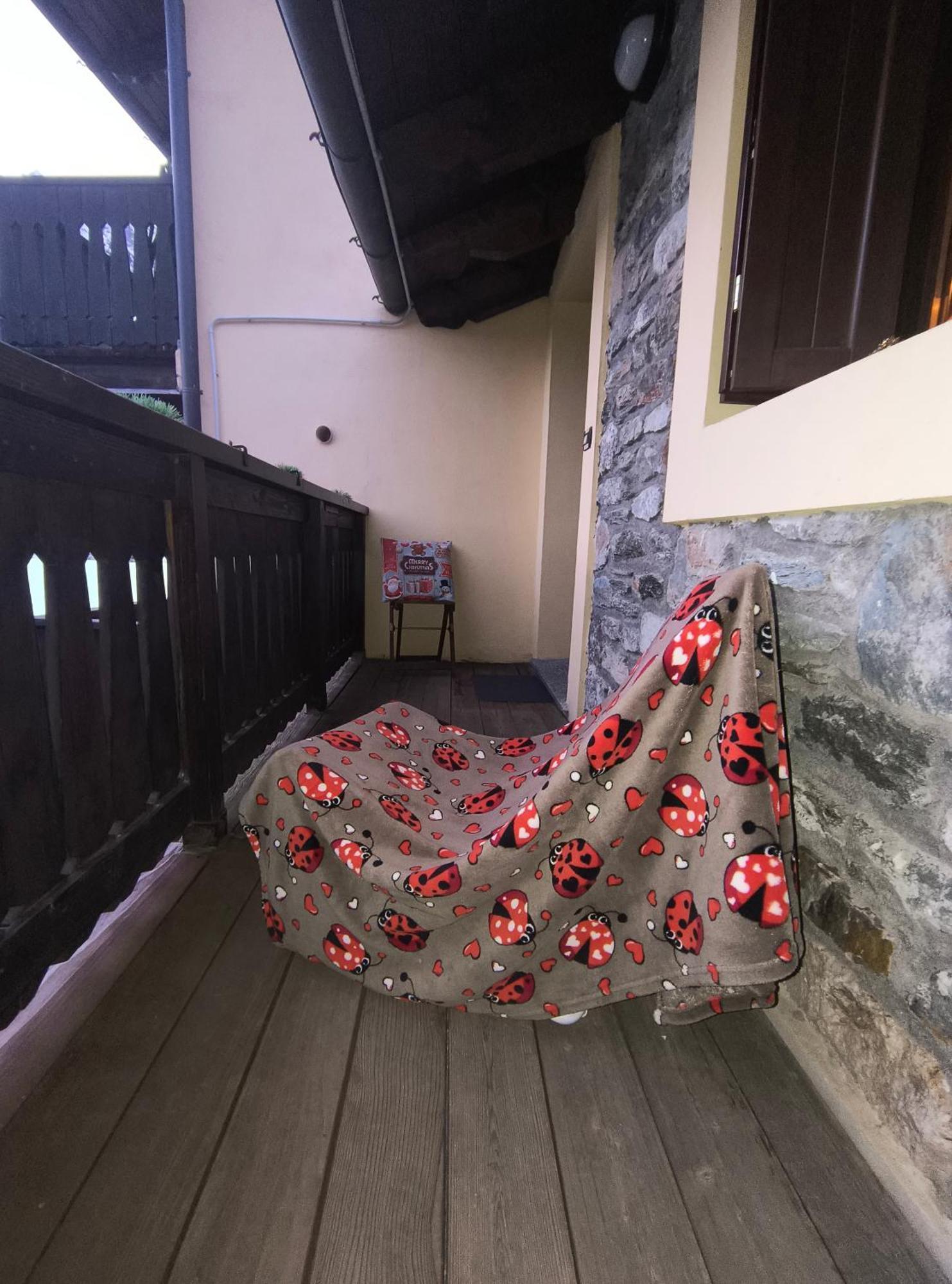Petit Royal - Appartamento Charmant Per 6 Persone - Con Giardino E Balcone - Maisons De Charme Champoluc Extérieur photo