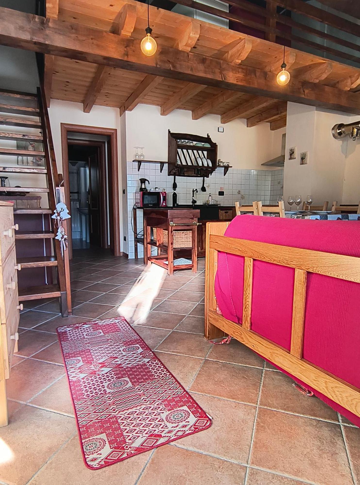 Petit Royal - Appartamento Charmant Per 6 Persone - Con Giardino E Balcone - Maisons De Charme Champoluc Extérieur photo